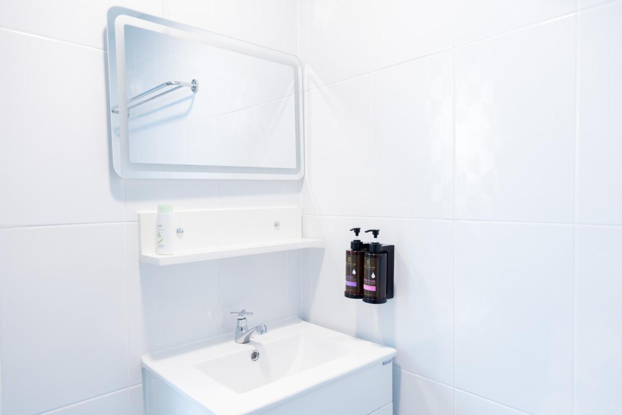 Cozy Stay Inn Bangkok Bagian luar foto