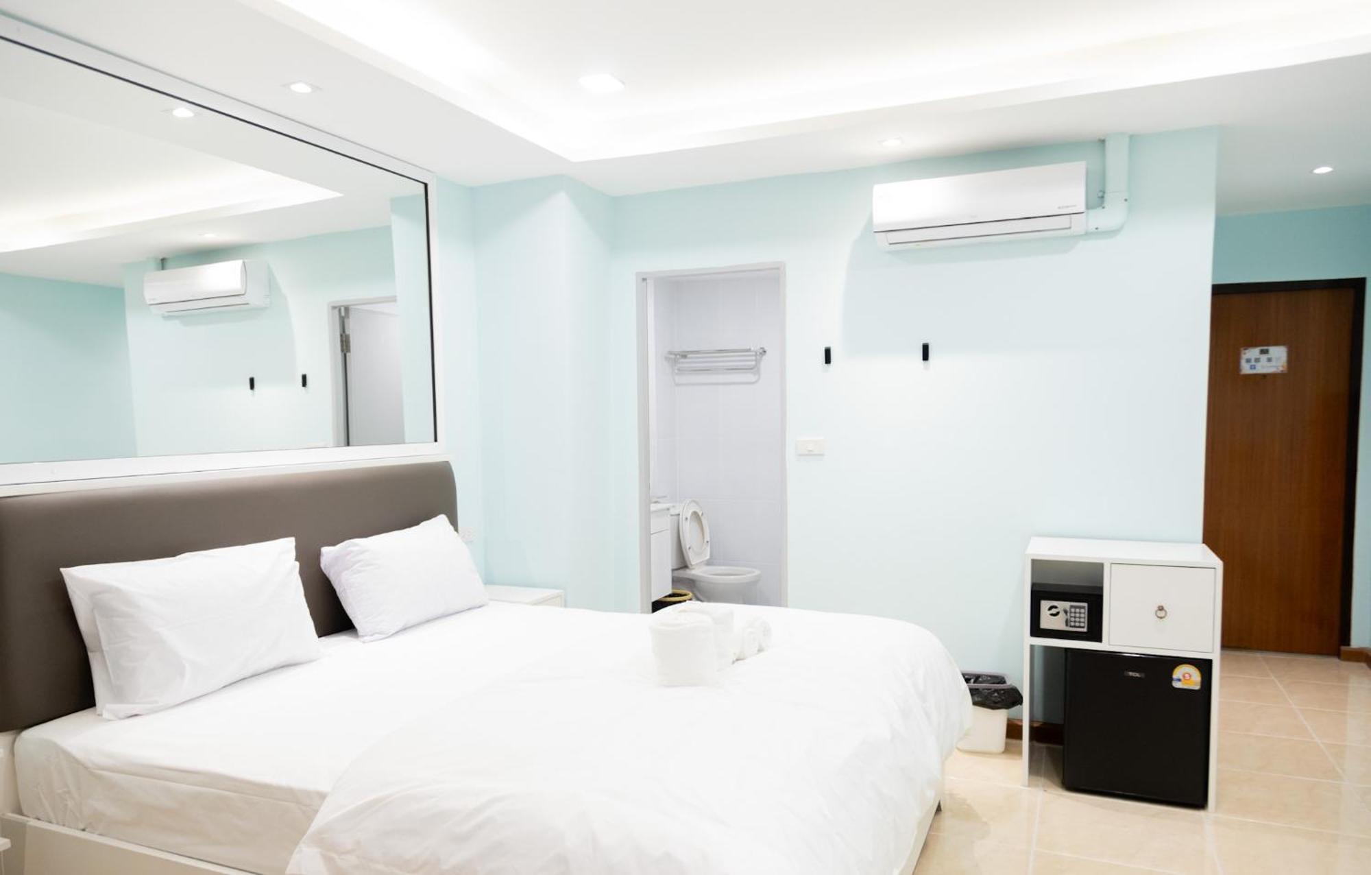 Cozy Stay Inn Bangkok Bagian luar foto