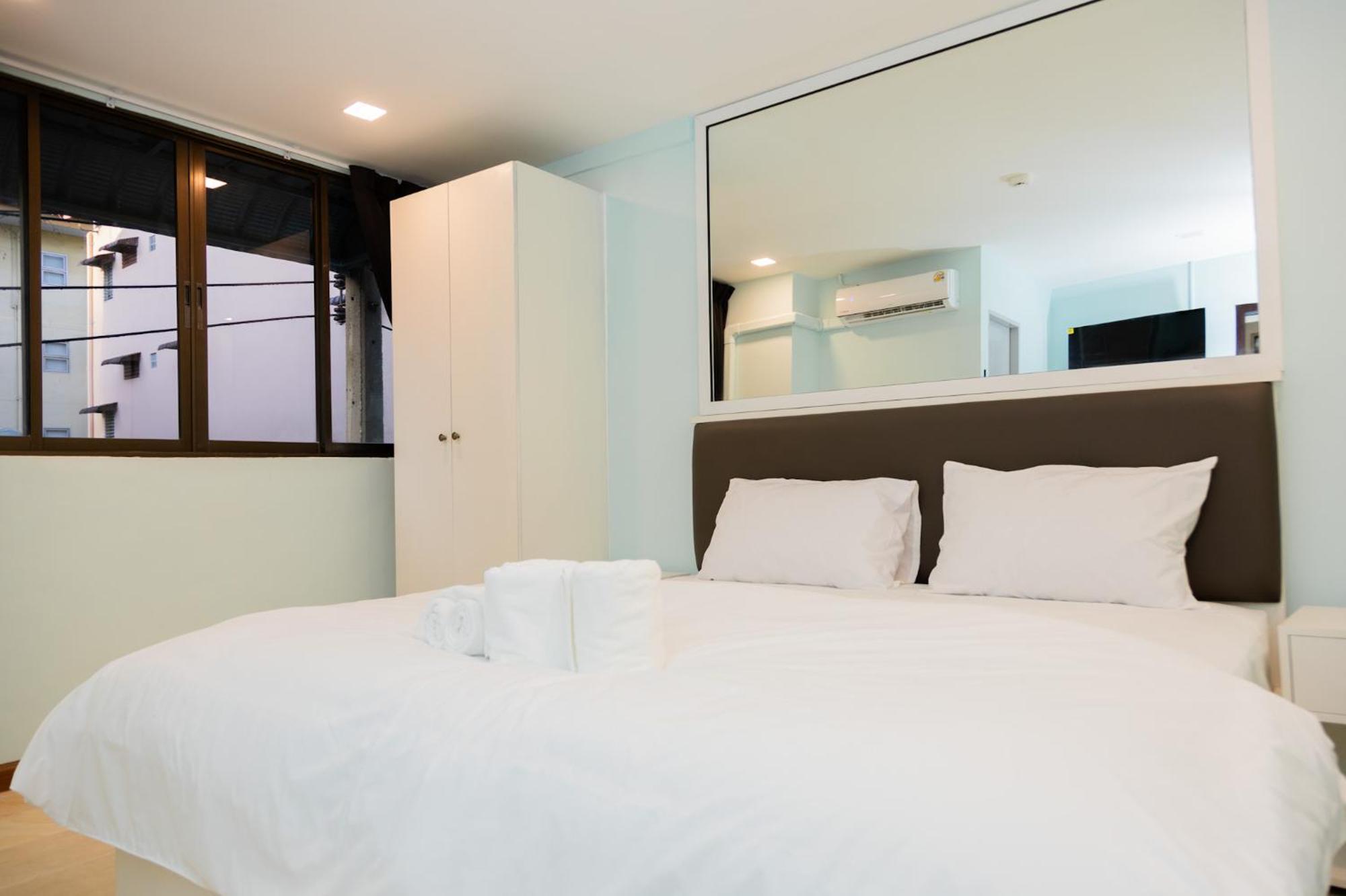 Cozy Stay Inn Bangkok Bagian luar foto
